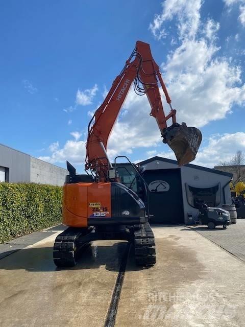Hitachi 135US-6 Gravemaskiner på larvebånd