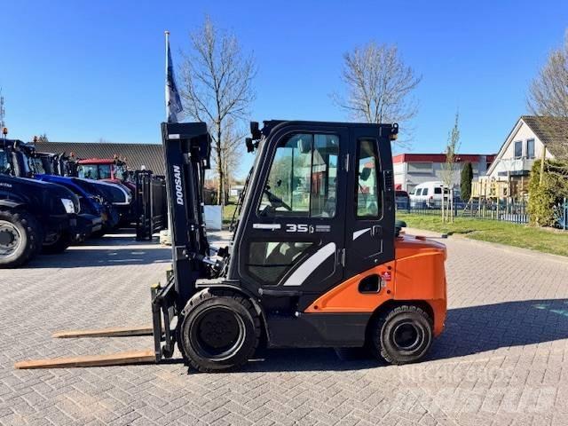 Doosan D35c Pro-7 Diesel gaffeltrucks