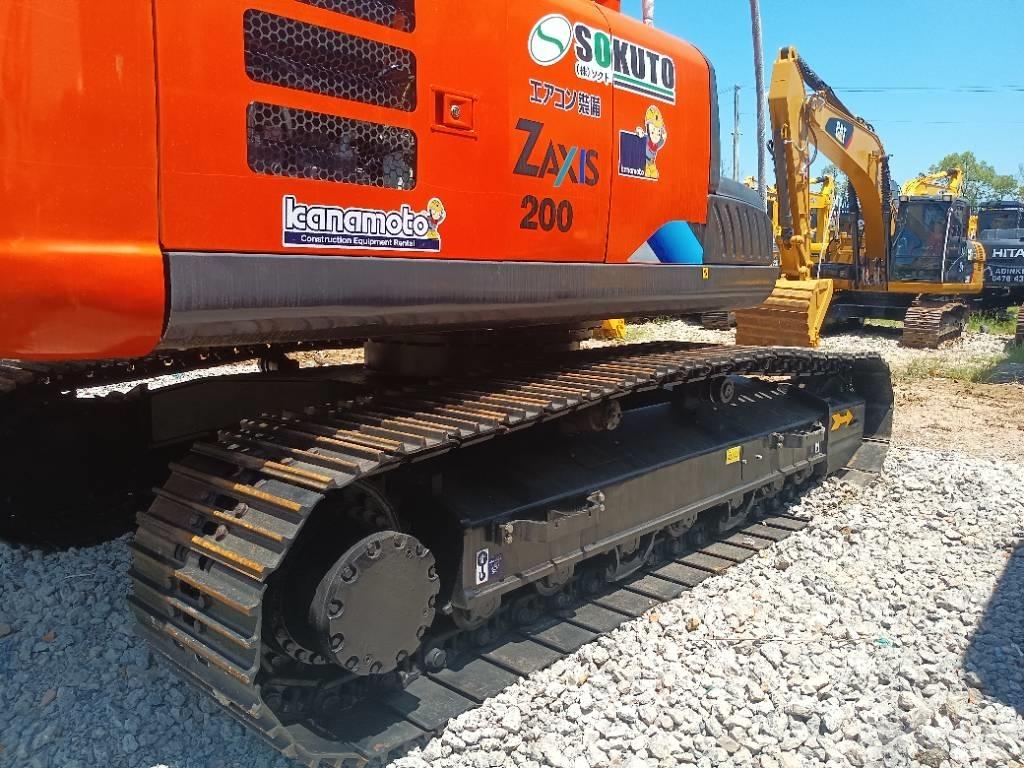 Hitachi ZX 200 Gravemaskiner på larvebånd