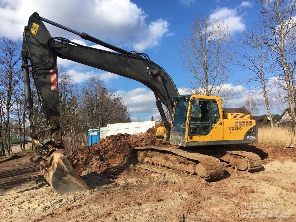 Volvo EC 240 B N LC Gravemaskiner på larvebånd
