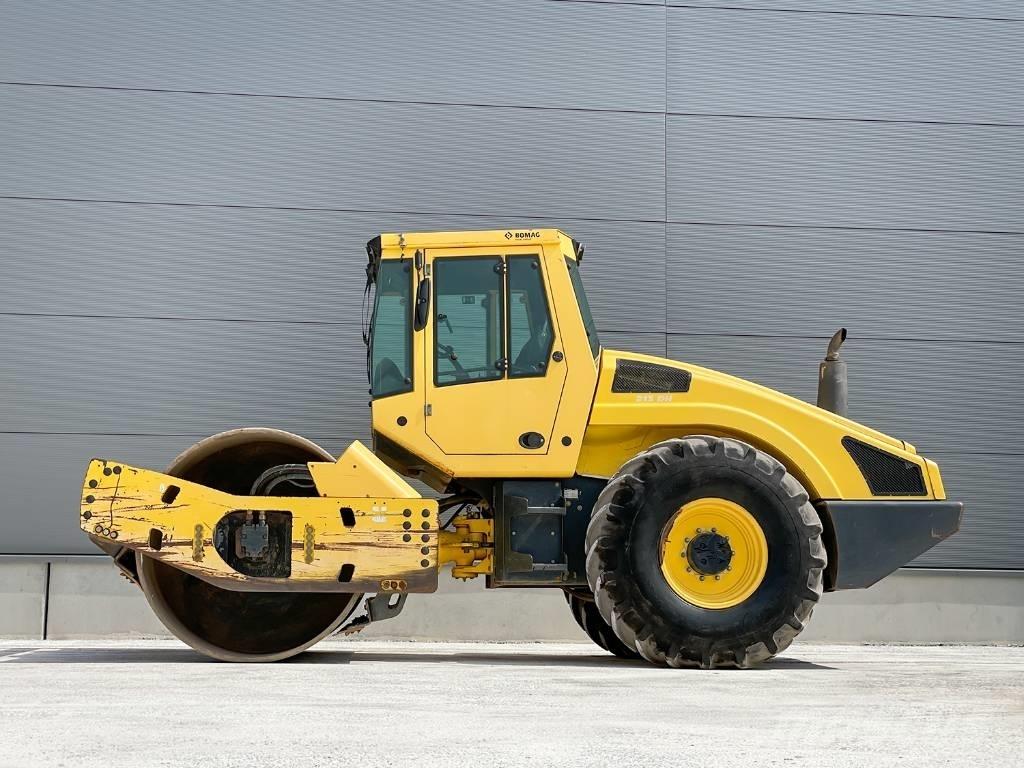 Bomag BW 213 DH-4 Enkelt tromle