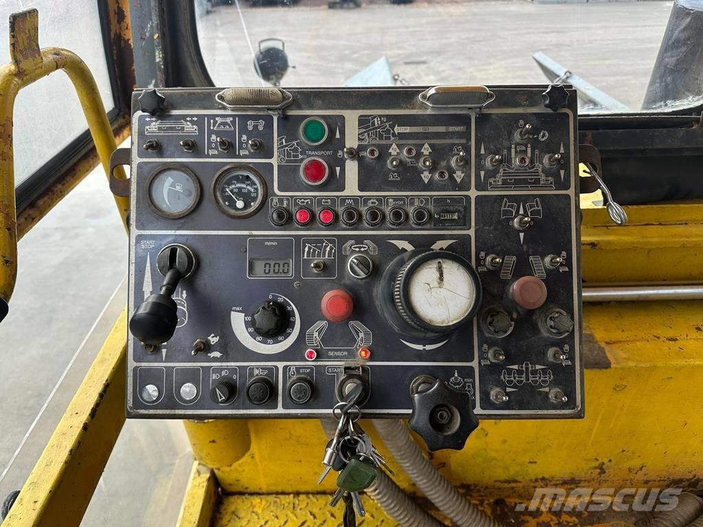 Demag DF 140 C Asfaltudlæggere