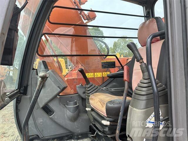Hitachi ZX 138 Gravemaskiner på larvebånd