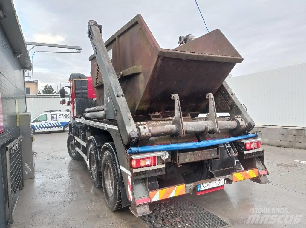 Volvo FMX 400 Skip loader
