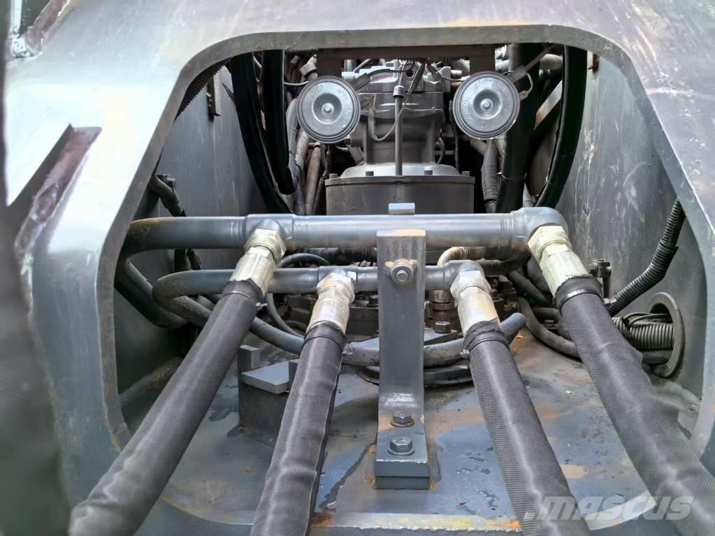 Hitachi ZX 240 HG Gravemaskiner på larvebånd