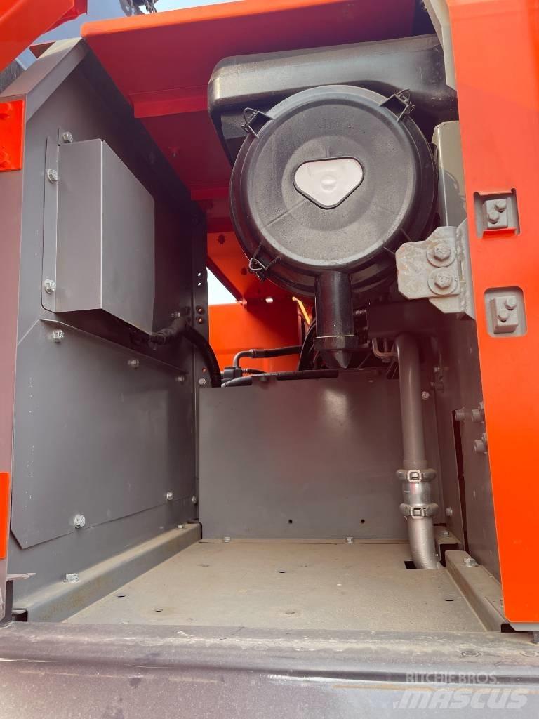 Hitachi 240 Midi-gravemaskiner 7t - 12t