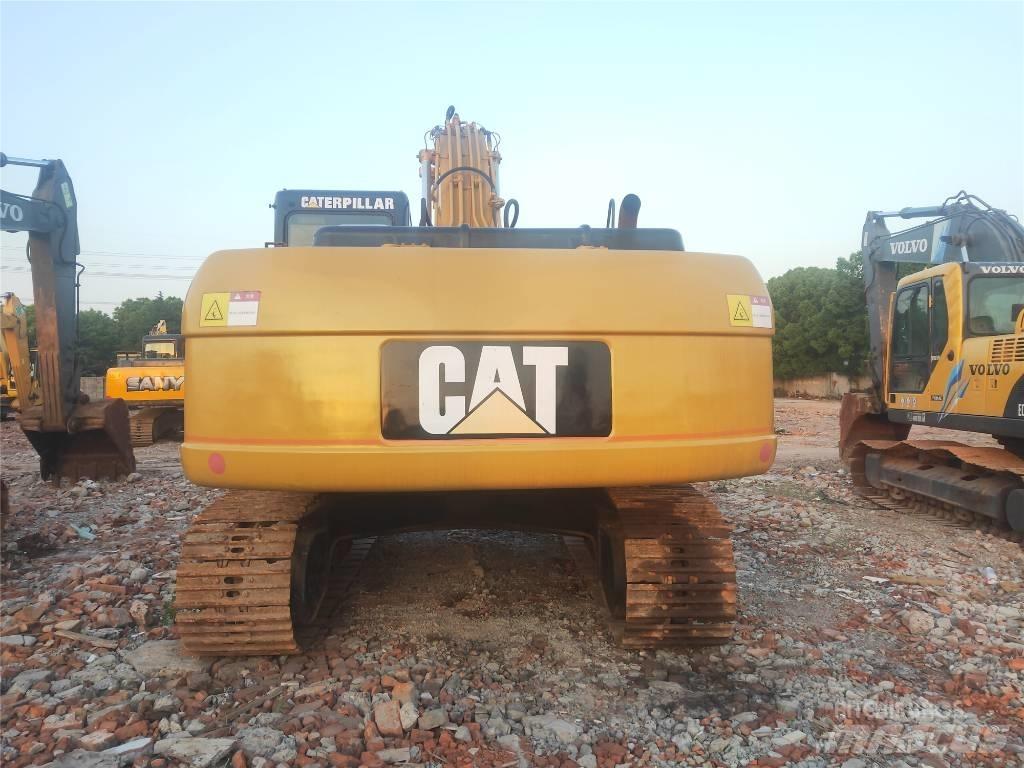 CAT 325C Gravemaskiner på larvebånd