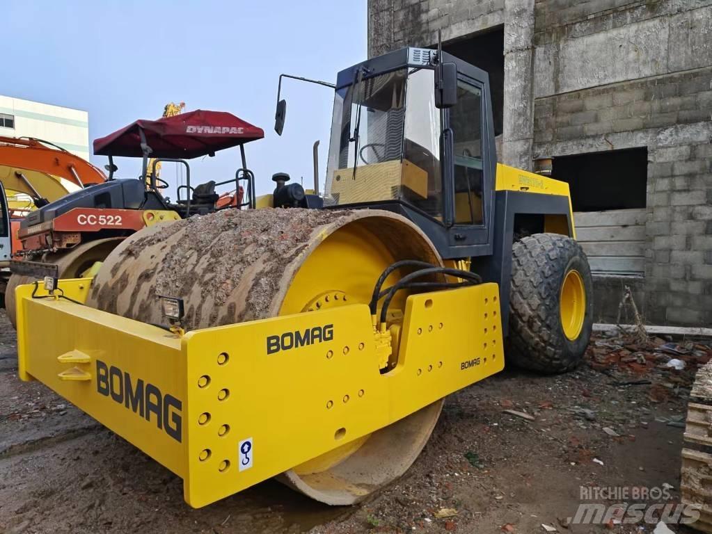 Bomag BW 217 Enkelt tromle