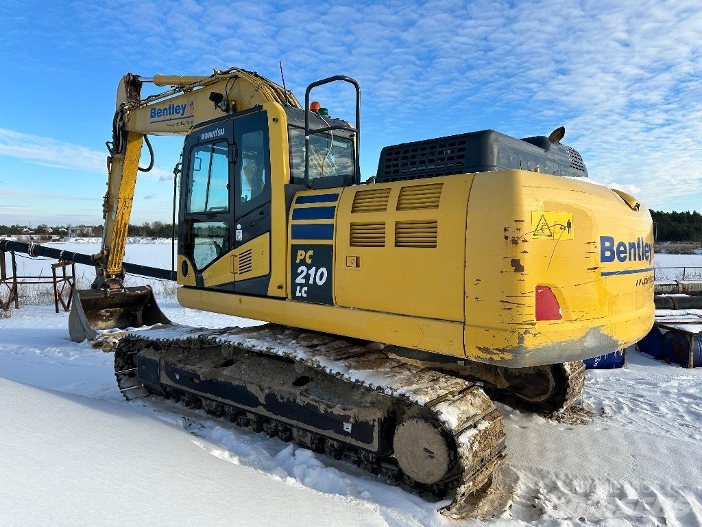 Komatsu PC 210 LC-11 Gravemaskiner på larvebånd