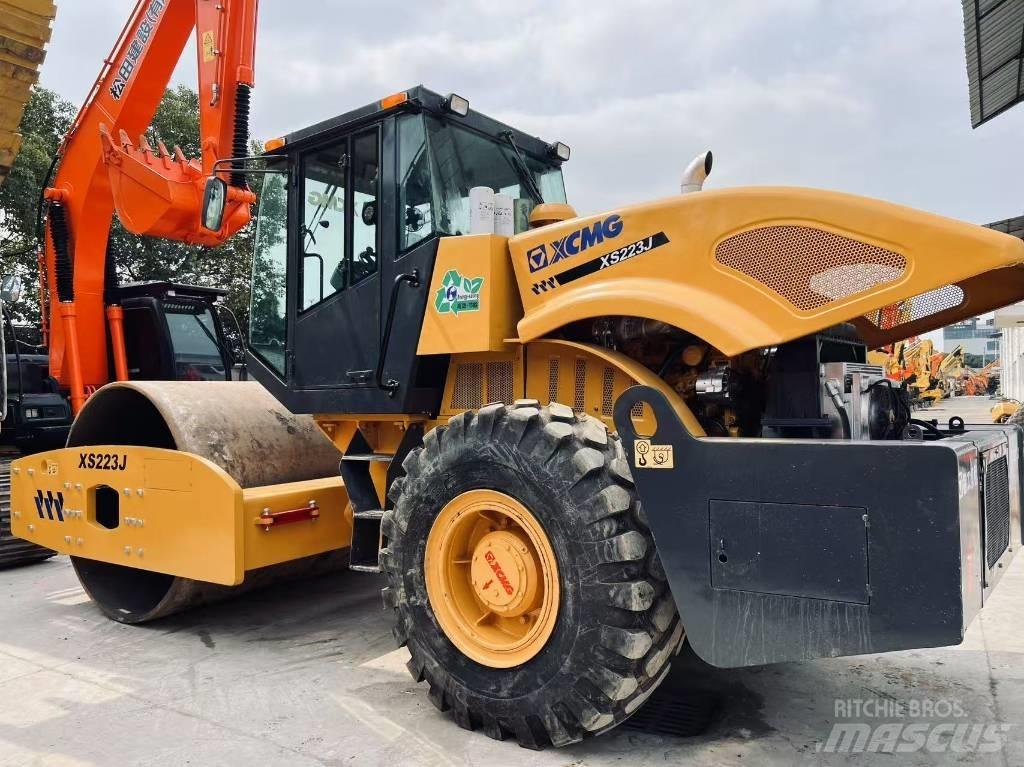 XCMG XS 223 J Enkelt tromle