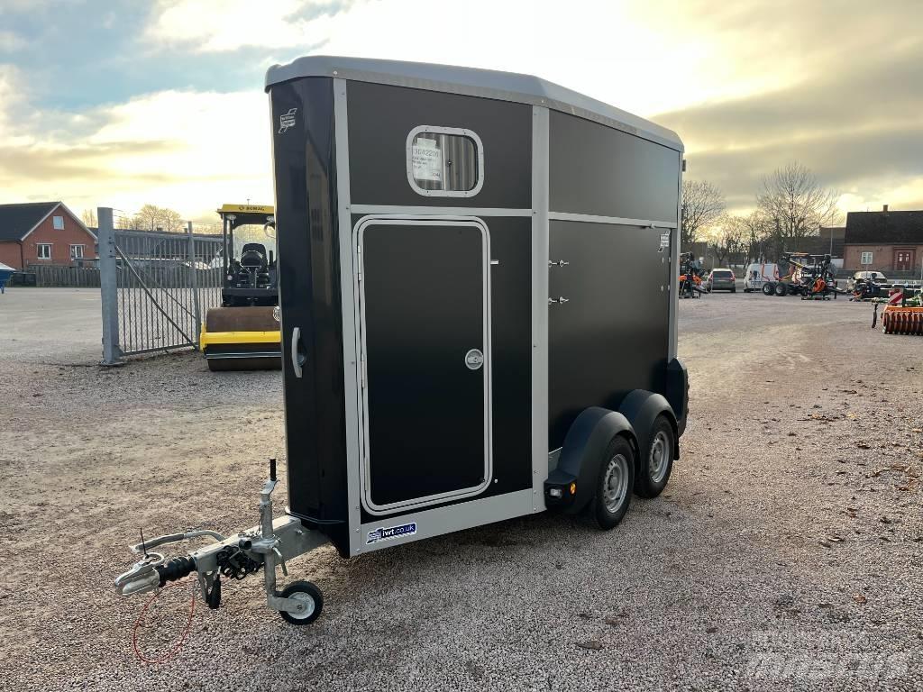Ifor Williams HB 403 Semi-trailer til Dyretransport