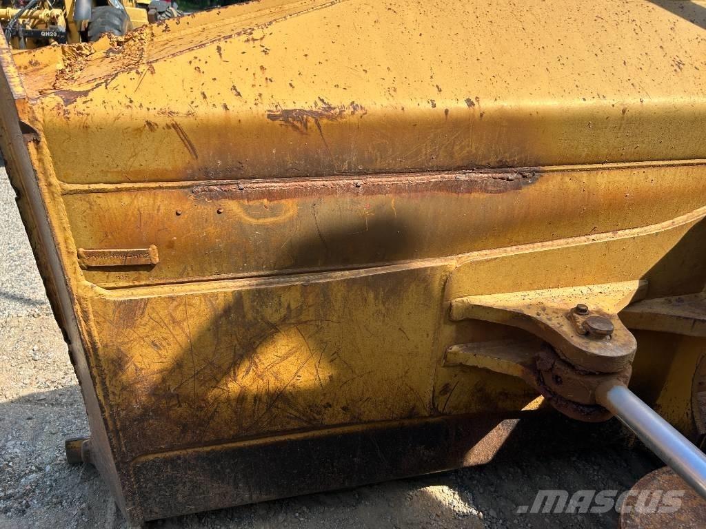 CAT D 5 N XL Bulldozer på larvebånd