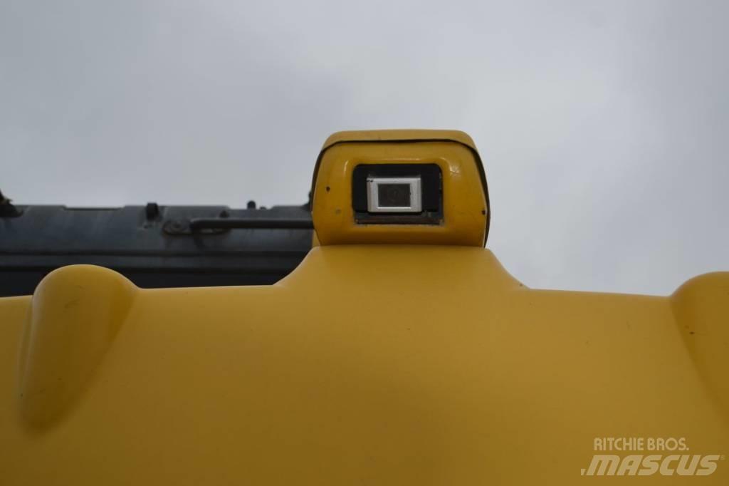 Komatsu PC 138 US-10 Gravemaskiner på larvebånd