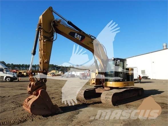 CAT 321D LCR Gravemaskiner på larvebånd
