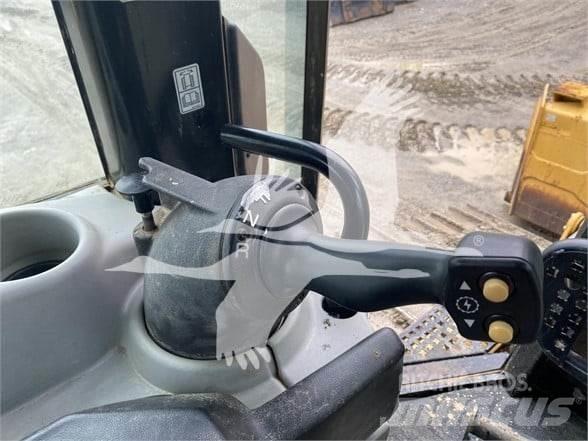 CAT D6N XL Bulldozer på larvebånd