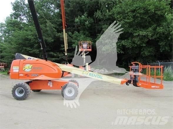JLG 400S Teleskoplifte