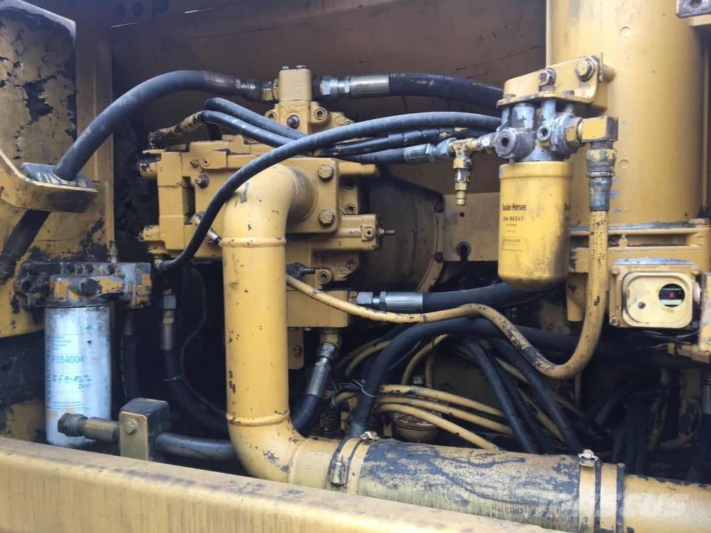 CAT 325B Gravemaskiner på larvebånd