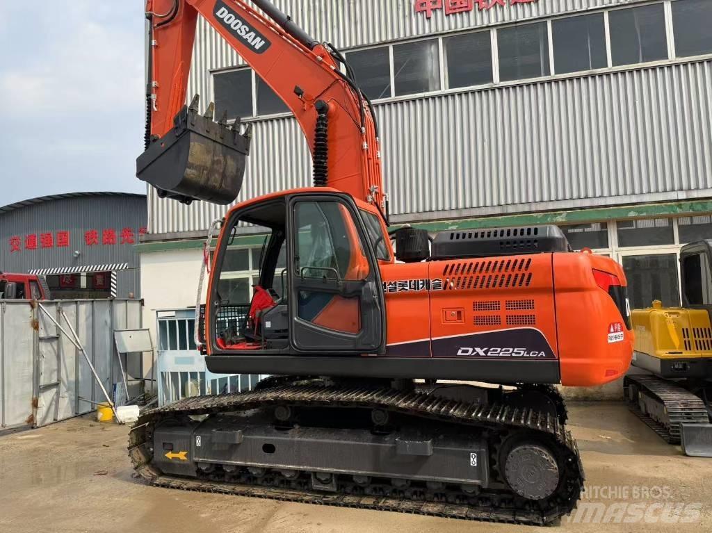 Doosan DX 225 LCA Gravemaskiner på larvebånd