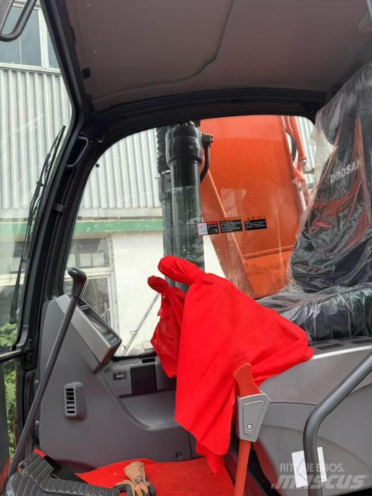 Doosan DX 225 LCA Gravemaskiner på larvebånd