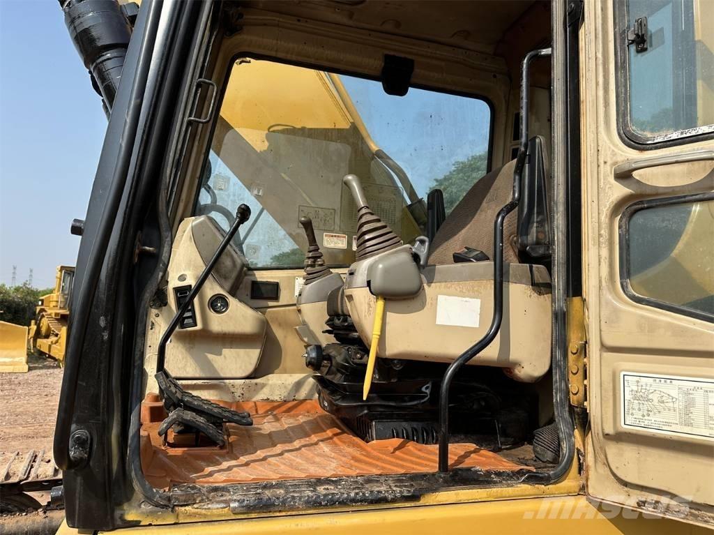 CAT 330BL Gravemaskiner på larvebånd