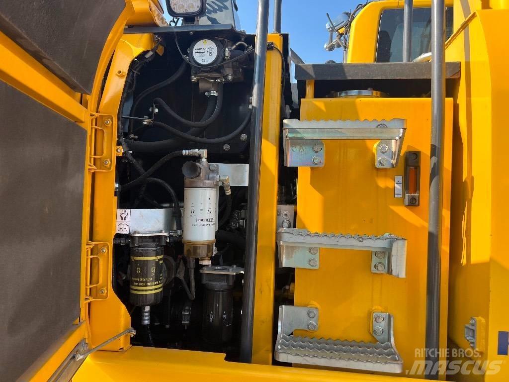 Komatsu PW 148-10 Gravemaskiner på hjul