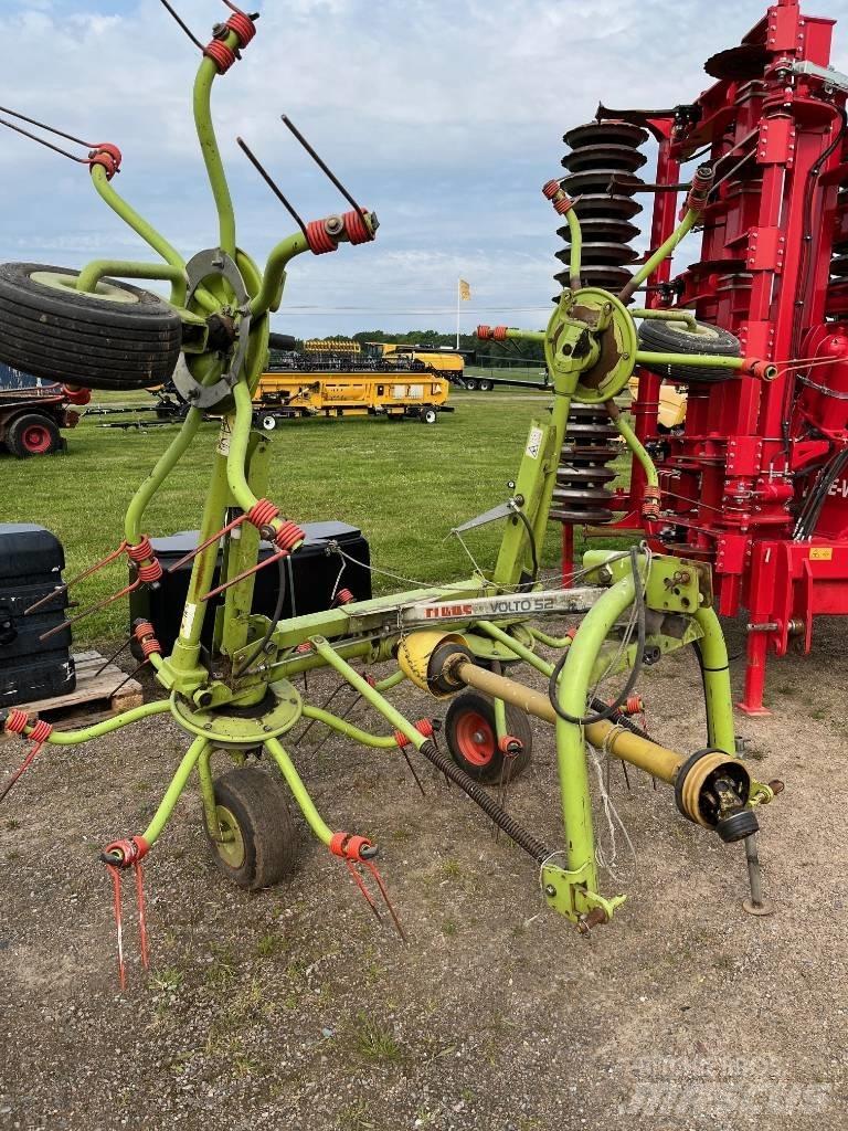 CLAAS Volto 52 River og høvendere