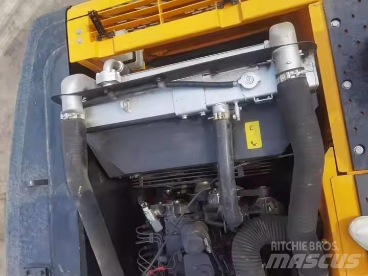 Hyundai 220LC-9S Gravemaskiner på larvebånd
