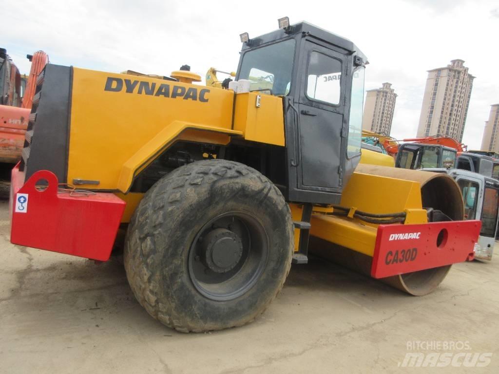 Dynapac CA 30 D Enkelt tromle