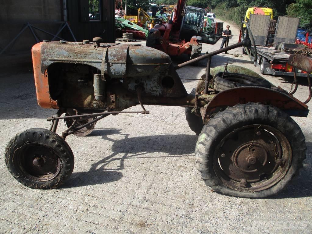 Allis-Chalmers B Traktorer