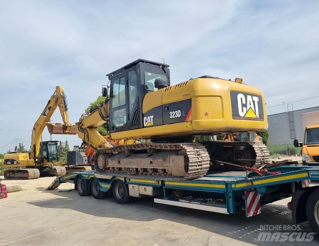 CAT 323 D L Gravemaskiner på larvebånd