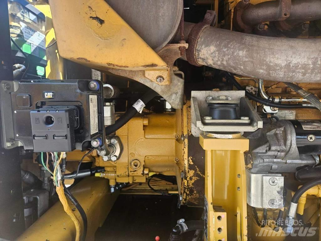 CAT M 316 D Gravemaskiner på hjul