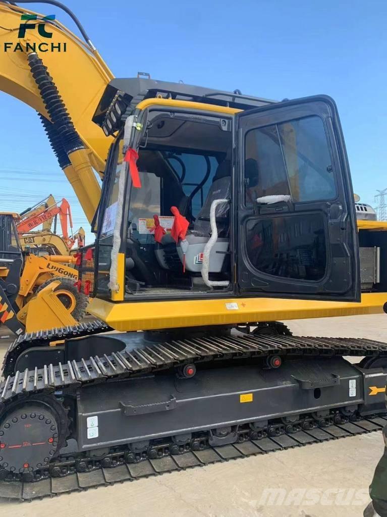 Komatsu PC 210 Minigravemaskiner