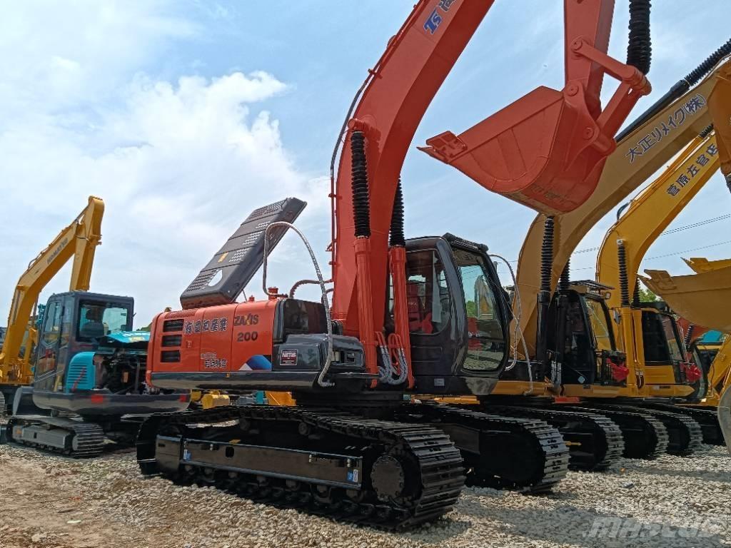 Hitachi ZX 200 Midi-gravemaskiner 7t - 12t