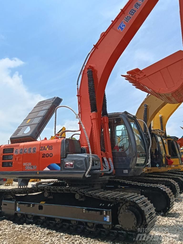 Hitachi ZX 200 Midi-gravemaskiner 7t - 12t