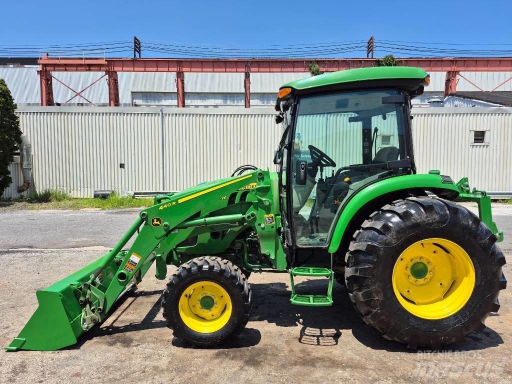 John Deere 4044 R Traktorer