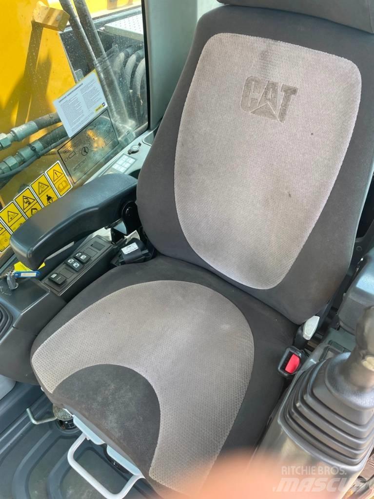 CAT M 313 D Gravemaskiner på hjul