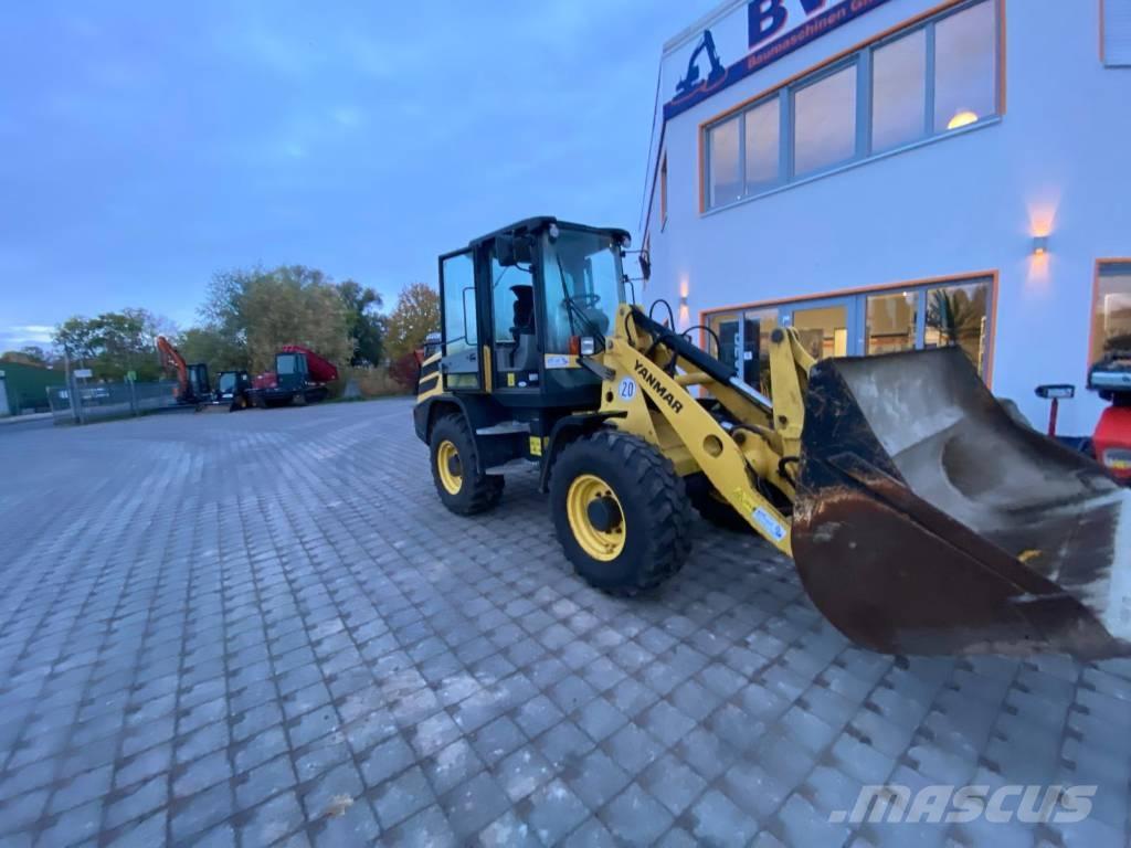 Yanmar V 100 Læssemaskiner på hjul