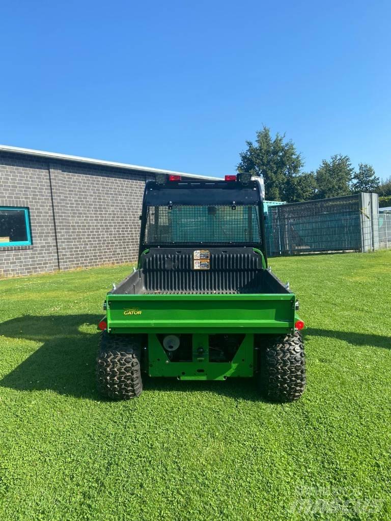 John Deere TH 6x4 ATV'er