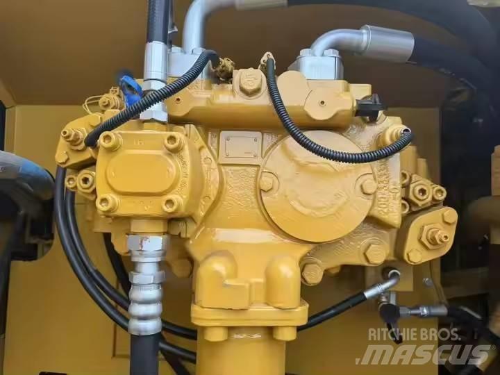 CAT CAT329D2L Midi-gravemaskiner 7t - 12t