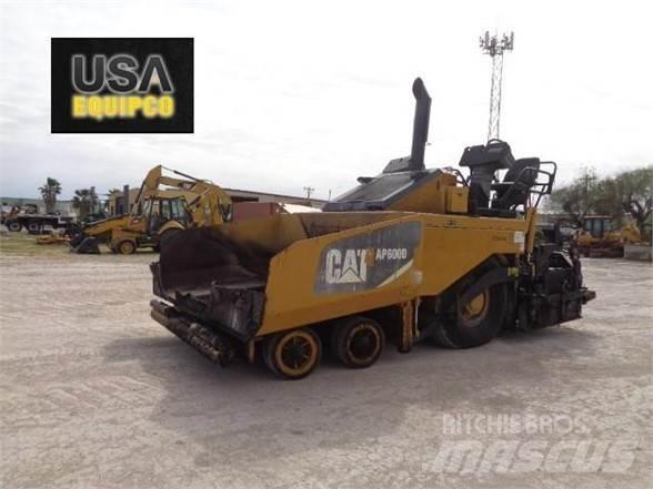 CAT AP-600D Asfaltudlæggere
