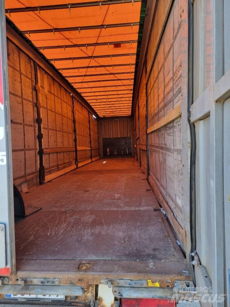 Krone MEGA Semi-trailer med Gardinsider