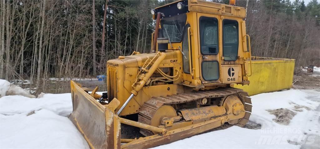 CAT D4E Bulldozer på larvebånd