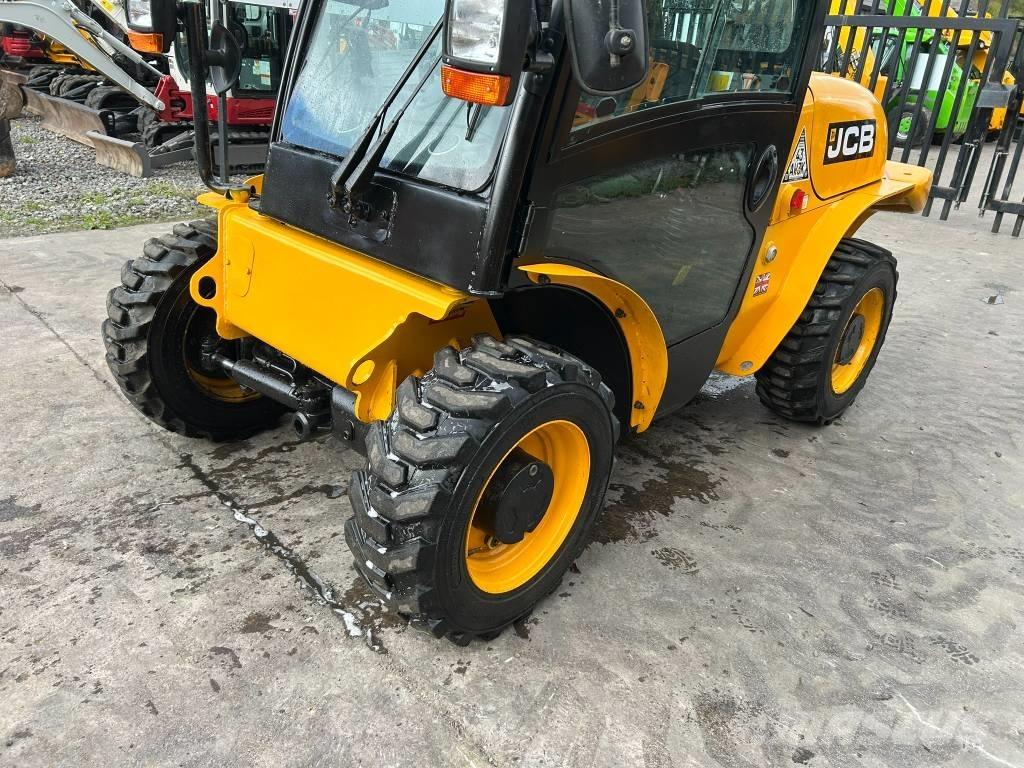 JCB 520-40 Teleskoplæssere