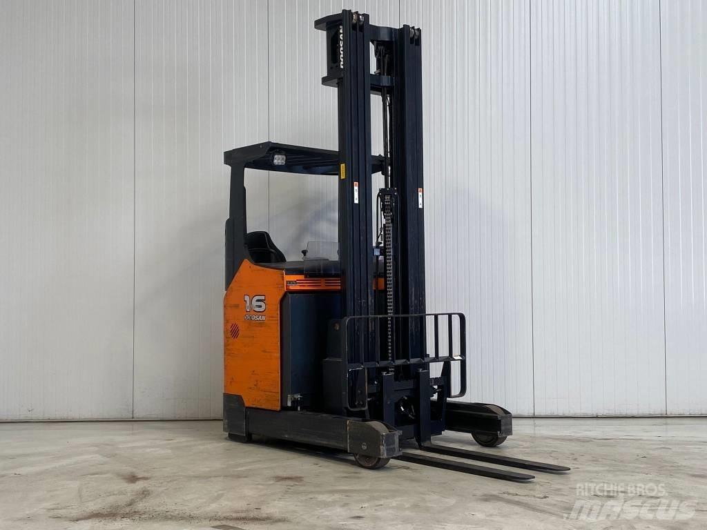 Doosan BR16JW- 7 PLUS Reachtruck