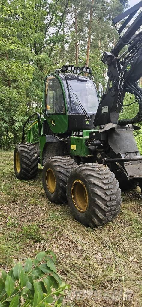 John Deere 1070e Skovningsmaskiner