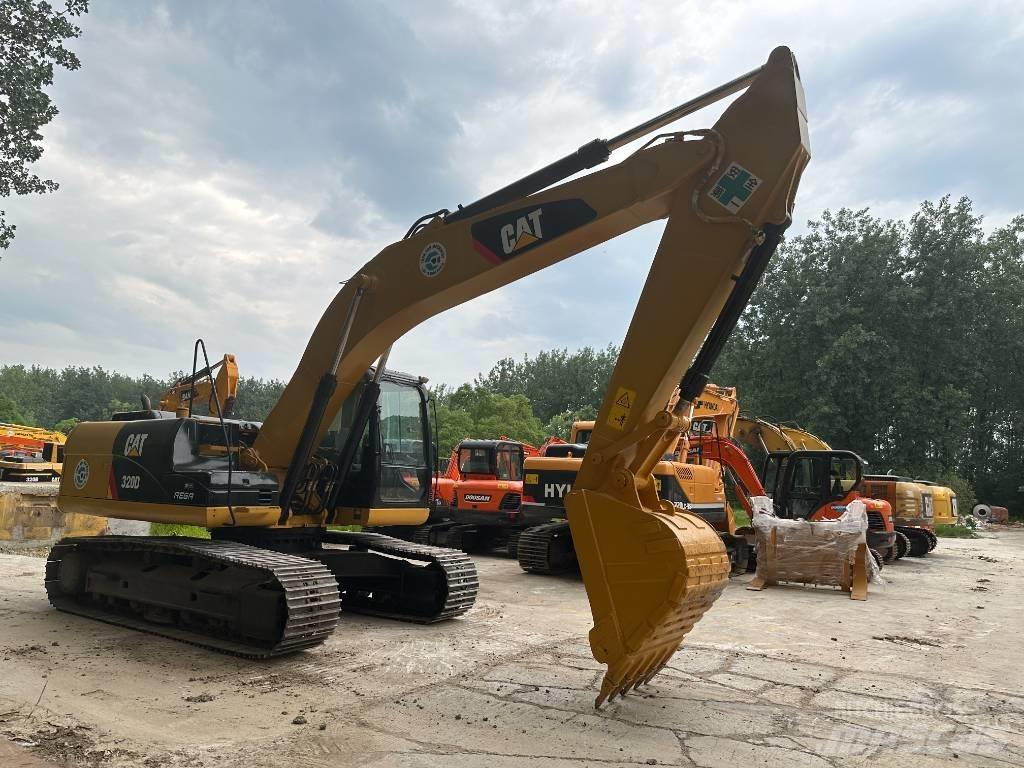 CAT 320D Gravemaskiner på larvebånd
