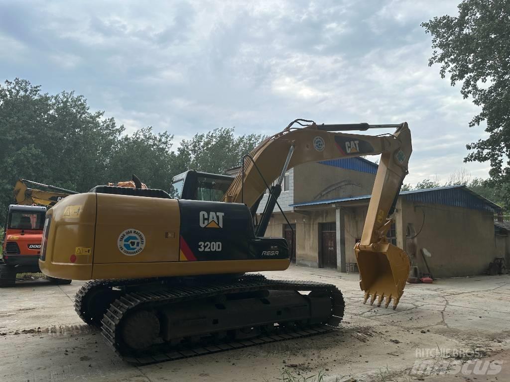 CAT 320D Gravemaskiner på larvebånd
