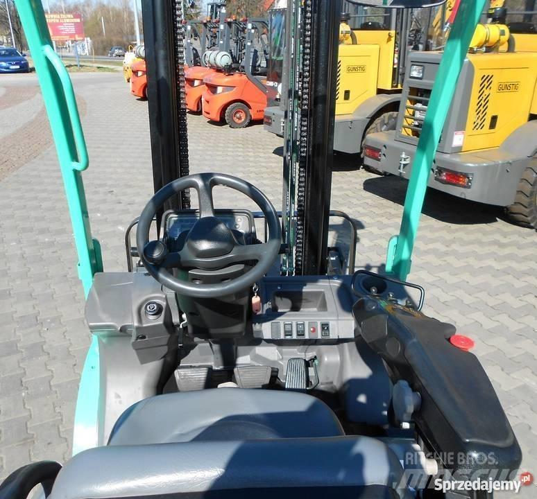 Mitsubishi FG25N LPG gaffeltrucks