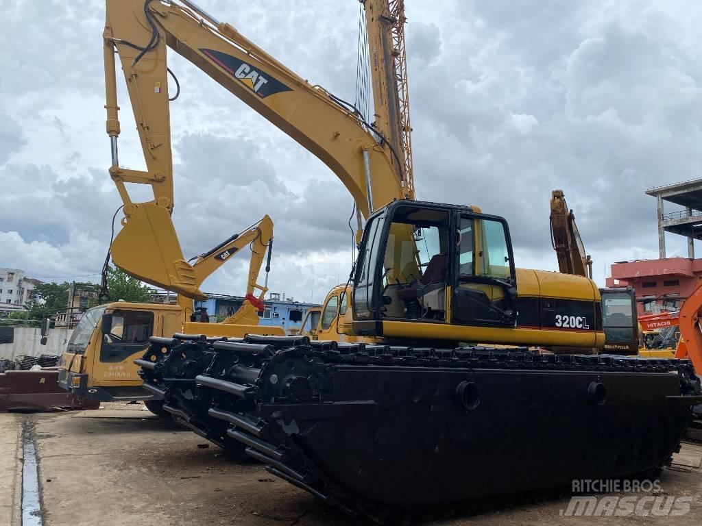 CAT 320 C Amfibiegravemaskine