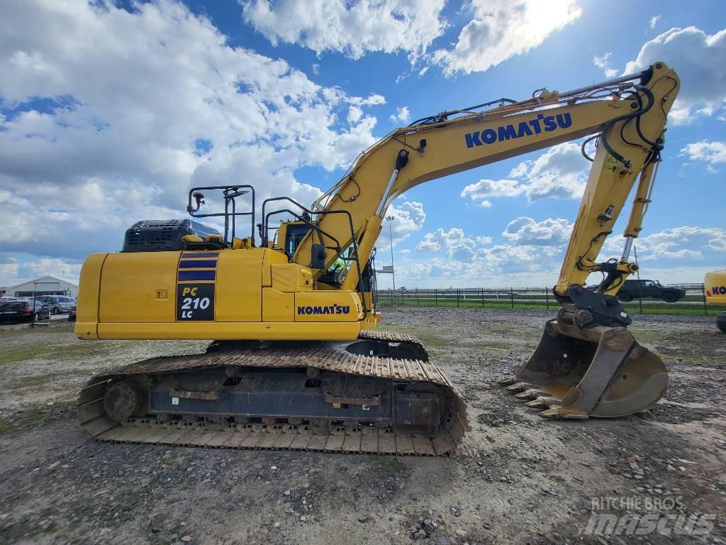 Komatsu PC210-11E0 Gravemaskiner på larvebånd